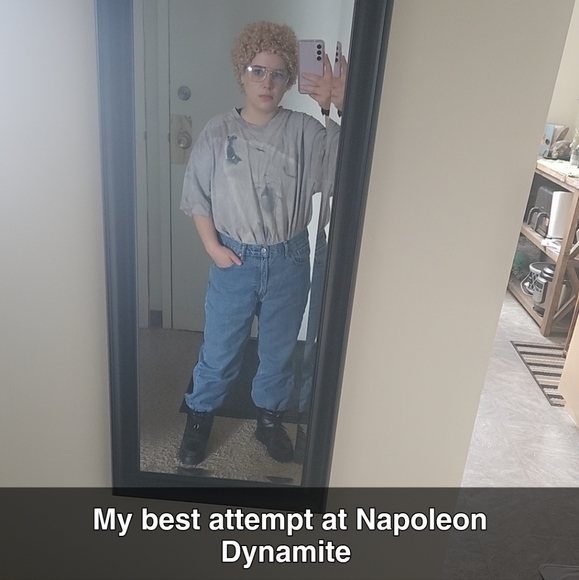 Black Sparkly Moon Boots - Trendy Winter Fashion - Picture 13 of 14